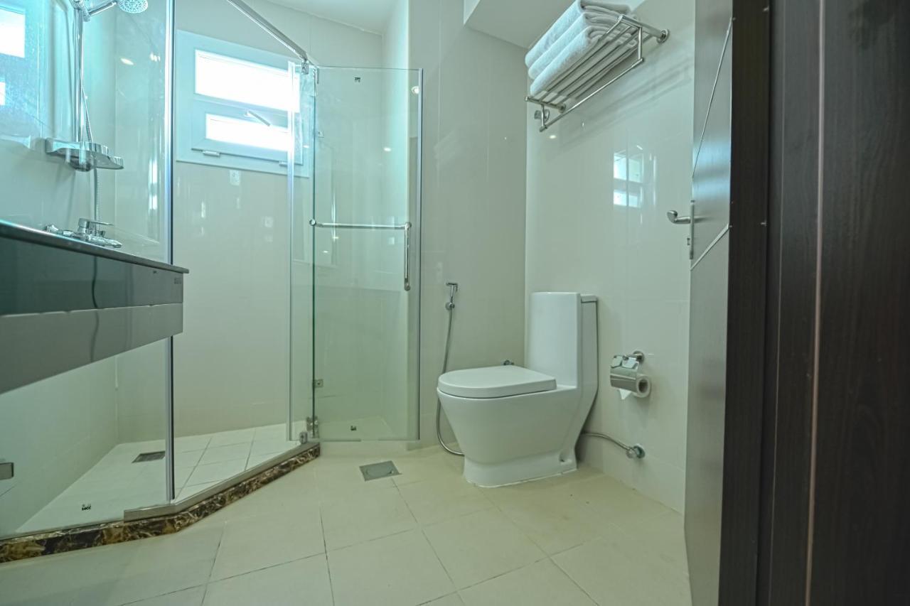 Golden Crown Hotel Alseeb Muscat Exterior foto